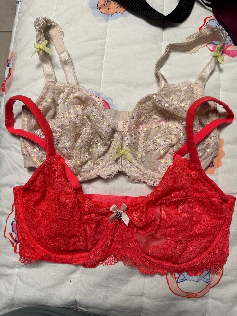 Victoria's Secret hot pink bra Lace Underwire Bra & Beige Floral Lace Overlay